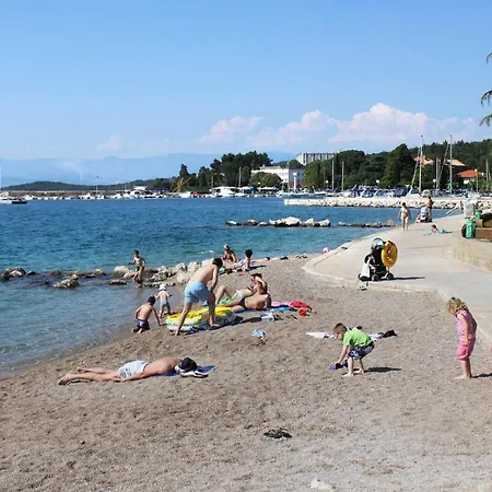 With A Swimming Pool Kremenici, Krk - 20676 公寓