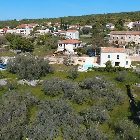 With A Swimming Pool Kremenici, Krk - 20676 公寓 *