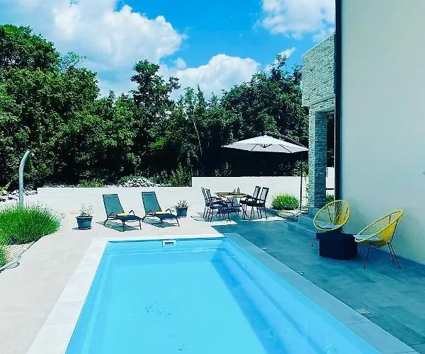 Apartment With Swimming Pool Kremenici - Krk - 20676 Malinska