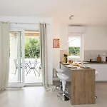 Διαμέρισμα With Swimming Pool Kremenici - Krk - 20676 *